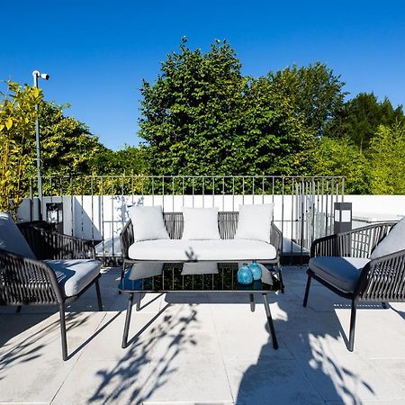 Gallery Hostel Porto Luaran gambar