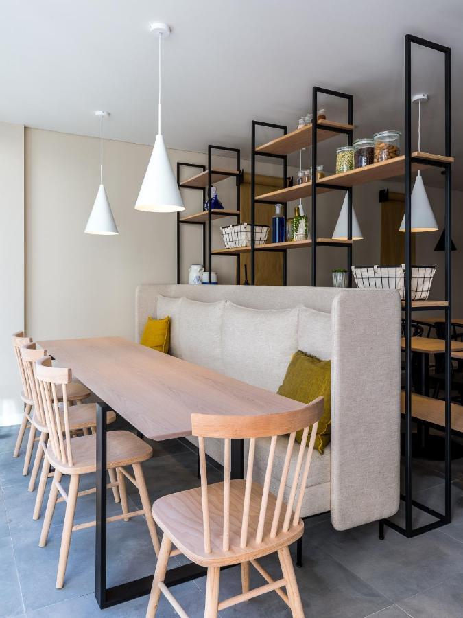 Gallery Hostel Porto Luaran gambar